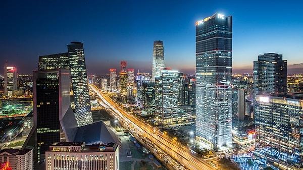 Gruptaki en zengin 10 şehirden beşine sahip Çin’in başkenti Pekin, 347'si santi-milyoner, 42'si milyarder olmak üzere 125.600 milyonere ev sahipliği yapıyor ve en zengin BRICS şehri olarak zirvede yer alıyor.