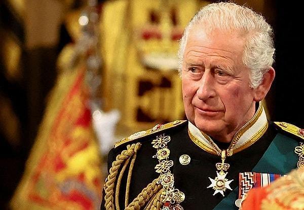 Geçtiğimiz yıl 70 yıl boyunca tahtta kalarak tarihin en uzun hüküm süren kraliçesi II. Elizabeth, hayatını kaybetti ve İngiltere'nin yeni kralı Prens Charles oldu.