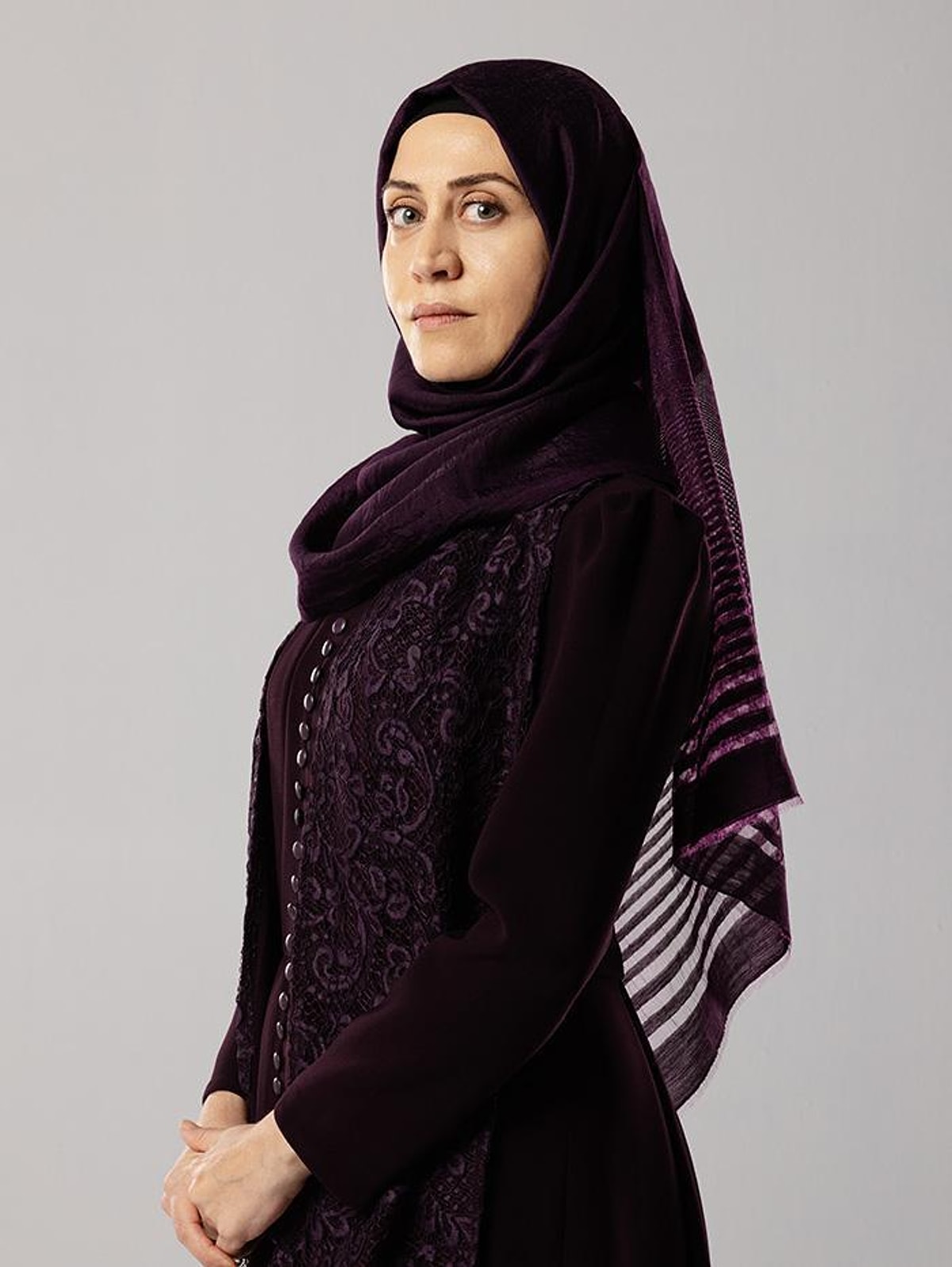 Kızıl goncalar 12. Hasna Saeed. 1043585 Хасна.