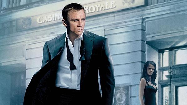 Oyuncu kadrosunda Daniel Craig, Eva Green, Mads Mikkelsen gibi yetenekli isimlerin yer aldığı 2006 yapımı 'Casino Royale' yayınlandığı döneme damga vurmuş filmlerden biri.