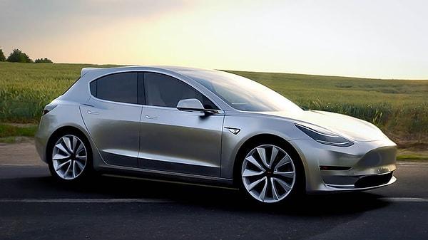 Ünlü milyarder, Tesla'nın 2025 yılında piyasaya süreceği "Redwood" kod adlı yeni uygun fiyatlı otomobili duyururken, mevcut araç ile beraber üretim sürecinin yoğunlaşacağını söyledi.
