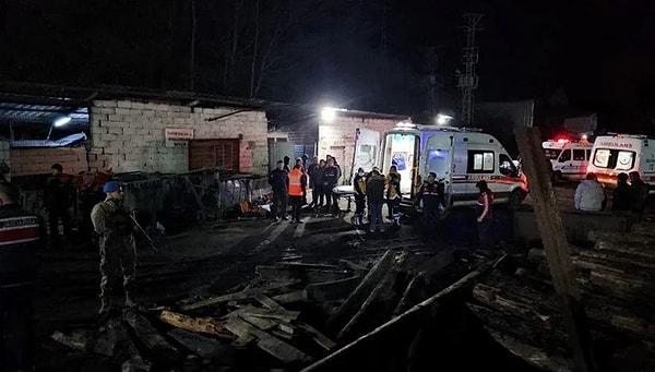 Olay, saat 21.00 sıralarında Kilimli ilçesinde bulunan maden ocağında meydana geldi. Maden ocağında çalışan Erdem Yıldız ve Murat Çetinkaya, ocakta meydana gelen göçük nedeniyle mahsur kaldı.