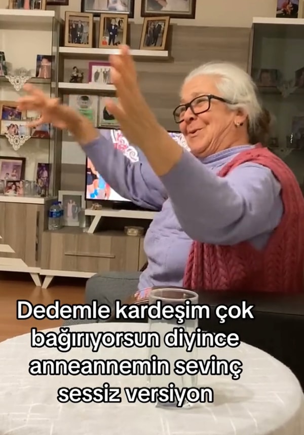 Kadın ise çareyi sessiz sessiz sevinmekte buldu. O anları izleyenler ise yorumlarda buluştu.