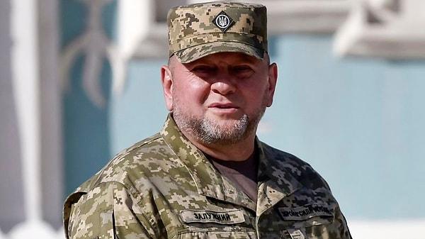 Zelenskiy, Zaluzhnyi'ye teşekkür ederek “Bugün orduda nelerin değişmesi gerektiğini açıkça konuştuk. Valerii Zaluzhnyi’ye Ukrayna devleti için takımda kalmasını teklif ettim” açıklamalarını yaptı.