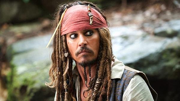 Johnny Depp'in ikonik rolü Kaptan Jack Sparrow'un "Karayip Korsanları" serisine dönüp dönmeyeceği konusu uzun süredir gündemde.