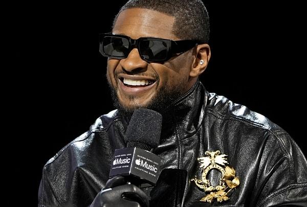 Super Bowl sahneleri yılın en çok beklenti oluşturan performanslarından biri olduğu için Usher'a eşlik edecek isimler de merak uyandırmıştı.
