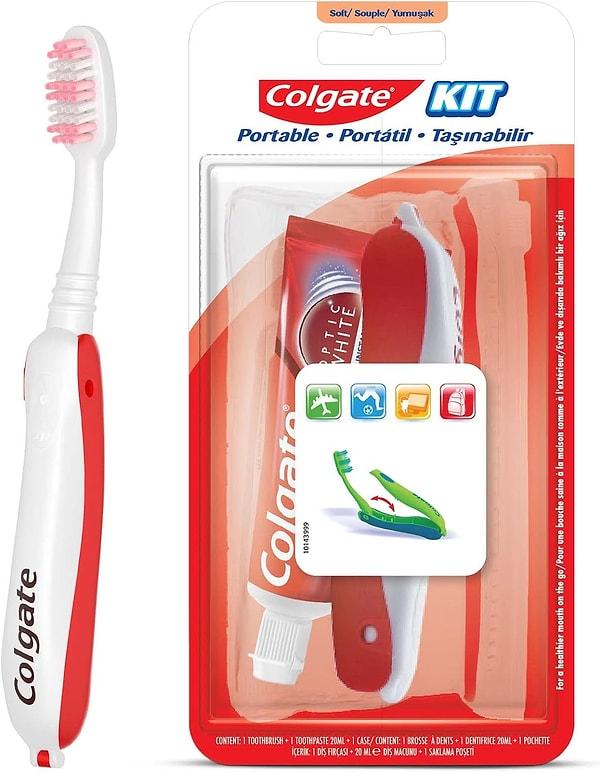 9. Diş fırçası ve macununu steril bir şekilde yanınızda taşıyabileceğiniz Colgate seyahat seti.