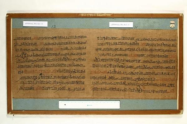 6. "İki Kardeşin Hikayesi" papirüsü. MÖ 1200 civarında yazılan bu eser, aynı adı taşıyan iki kardeşin olduğu eski bir Mısır halk masalını anlatır ve türünün en eski tamamlanmış masallarından biridir.