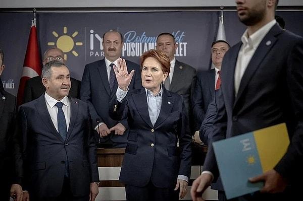 İYİ Parti, bugün Ankara’nın ilçeleri için aday tanıtım toplantısı düzenlendi. Genel Başkan Meral Akşener’in de katıldığı toplantıda kavga çıktı.