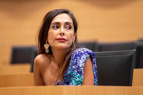 Bu durumu ilk fark edenlerden biri olan Belçika milletvekili Darya Safai, olay ile ilgili "Bu tam olarak cahillerin kadınlara nasıl baktığını gösteriyor" dedi.