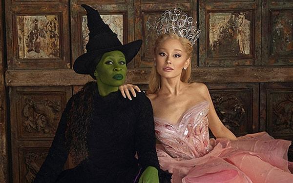Variety'ye göre, Wicked, 20 Aralık 2019'a planlanmıştı.