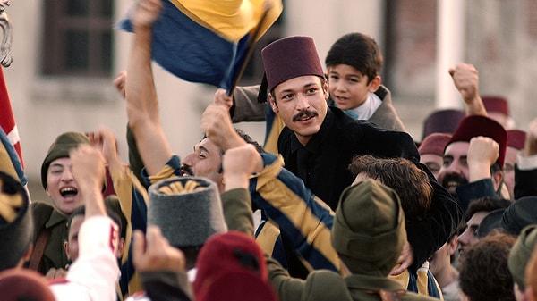 Film, Fenerbahçe'nin tarihinde önemli bir yeri olan General Harington Kupası'nı odaklanıyor. Ayrıca Atatürk önderliğinde başlatılan milli mücadele sürecini ve işgal altındaki İstanbul'da yaşayan Türk halkının içinde bulunduğu durumu konu alıyor.