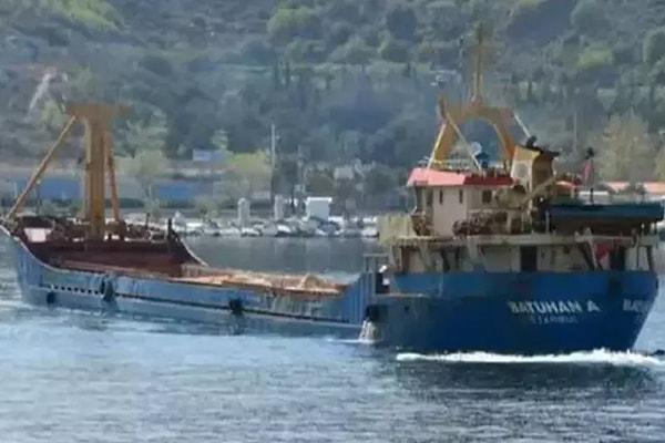 Marmara Denizi açıklarında seyir halindeyken batan 'BATUHAN A' isimli gemiyi ve 6 mürettebatını arama çalışmaları, 3'üncü gününde de devam ediyor.