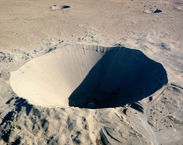 7. Sedan Krateri, Nevada