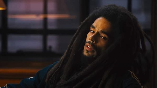 Bir döneme damgasını vurmuş efsane şarkıcı Bob Marley'i filmde, BAFTA adayı Kingsley Ben-Adir canlandırdı.