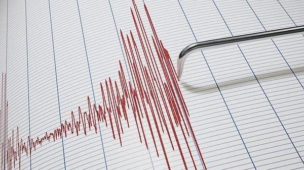 Malatya'nın Doğanşehir ilçesinde saat 12.23'te 4,3 büyüklüğünde bir deprem meydana geldi.