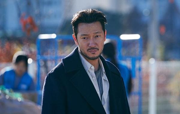 Son Seok Koo dizide, hayvansı sezgileri ve içgüdüleriyle Lee Tang'ı kovalayan dedektif Jang Nan Gam karakterini canlandırmaktadır. Lee Tang tarafından işlenen bir cinayet davasını araştırırken Lee Tang'dan şüphelenmeye başlar.