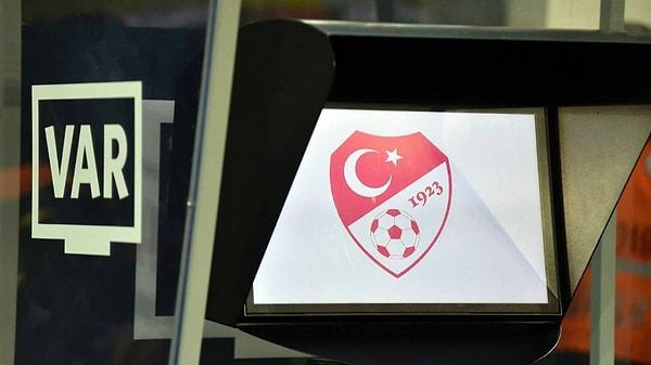 BBC Türkçe’de yer alan habere göre; Süper Lig’in yayıncısı beIN Sports’ta “Trio” isimli programdan eski hakem Deniz Çoban, yaptığı açıklamada uygulamanın kamuoyunun beklentilerini karşılamayacağını düşündüğünü söyledi.