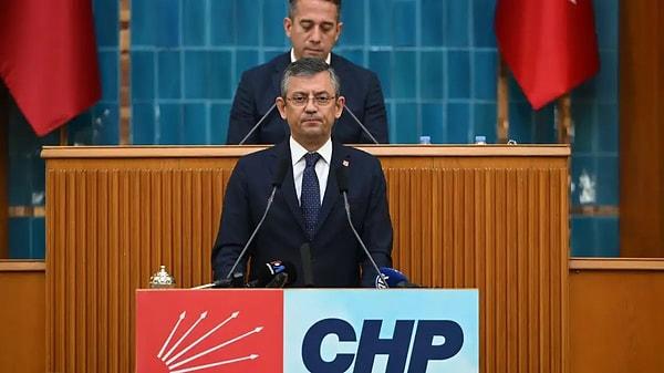 CHP lideri Özgür Özel, Hatay Büyükşehir Belediye Başkan Adayı Lütfü Savaş’a sahip çıkarak, “yaptığımız tüm anketlerde önde çıkıyor” açıklamasında bulundu.