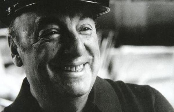 Şilili yazar ve şair Pablo Neruda'nın adını hepiniz duymuşsunuzudur. 1971 yılında Nobel Edebiyat ödülü kazanan Neruda, tüm dünyada 20. yüzyılda en çok tanınan ve kitapları en çok satılan yazardır.