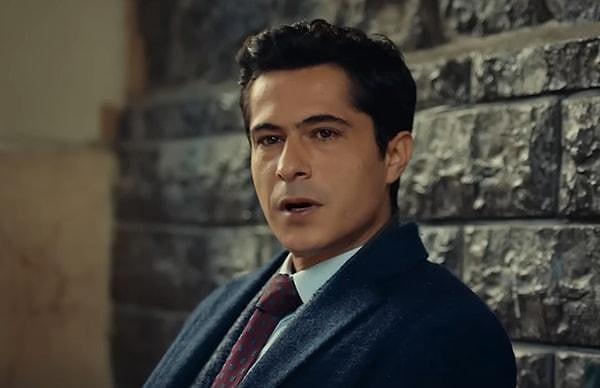 Taçsız Prenses dizisinin ardından Cem Karaca'nın Gözyaşları filminin başrolü olan İsmail Hacıoğlu bu kez babasıyla gündeme geldi.