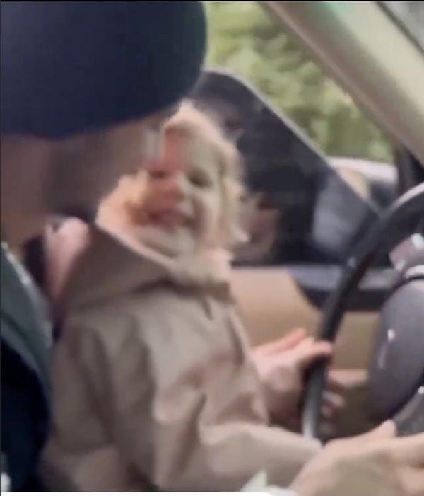 Yeğenine araba kullandırtan Kaan Yıldırım'ın videosu sosyal medya kullanıcıları tarafından büyük tepki çekti.