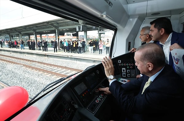 Cumhurbaşkanı Recep Tayyip Erdoğan ile AK Parti'nin İstanbul adayı Murat Kurum'un birlikte katıldığı törende İBB Başkanı Ekrem İmamoğlu yer almadı.