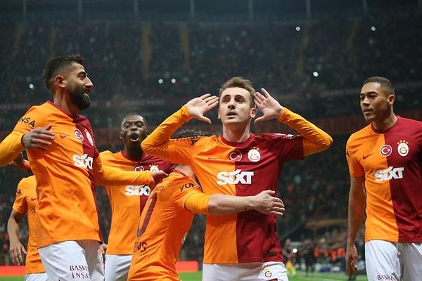 45+1'de sahneye yine Kerem Aktürkoğlu çıktı. 25 yaşındaki futbolcu, hem kendisinin hem de takımının ikinci golünü kaydetti.
