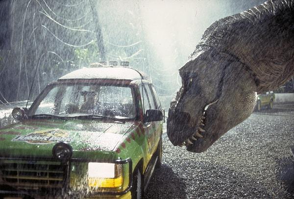 2. Jurassic Park (1993)