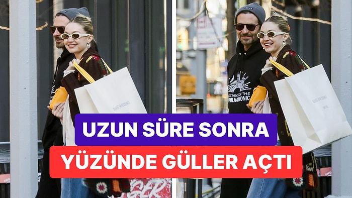 Paparazzilere Sık Sık Yakalanan Bradley Cooper ve Gigi Hadid Çifti İlk Defa Kameralara Birlikte Gülümsedi