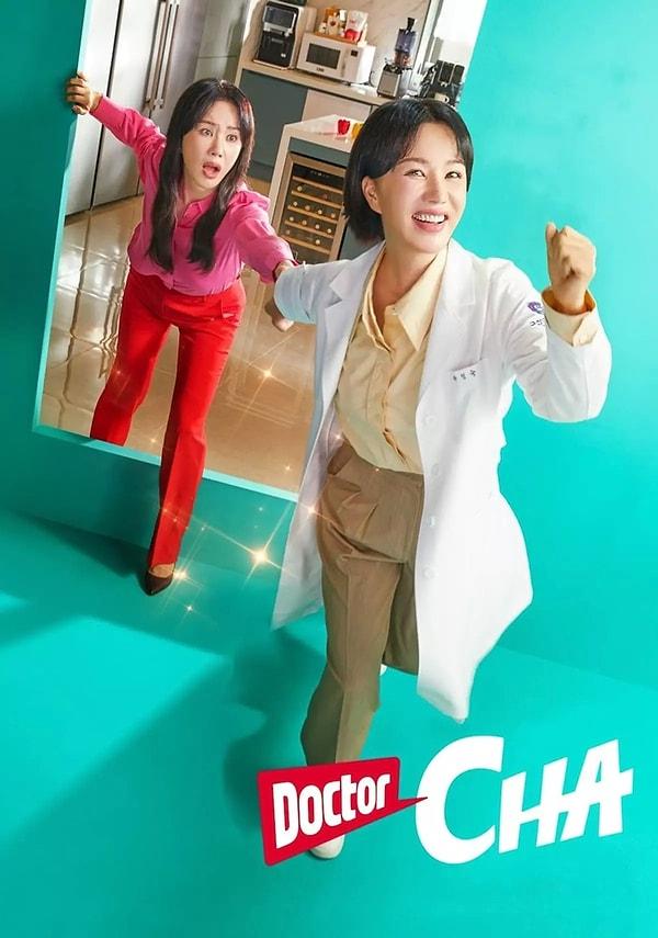 Dr. Cha adlı bu Güney Kore dizisinde de 20 yıl önce tıp fakültesinden mezun olan ancak eşi ve çocukları için ev hanımı olmayı seçen bir kadının yeniden doktor olma hikayesi anlatılıyordu.