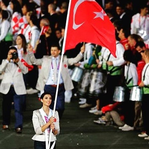 Olimpiyat Oyunları'nda Türk bayrağını taşıma şerefine erişmiş harika bir sporcu kendiler. Hem saha içinde hem de saha dışında gıptayla baktığımız bir karakter.