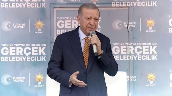 Cumhurbaşkanı Erdoğan, "Elbette 10 bin TL olan emekli maaşı yeterli değil, emekli maaşlarını arzu ettiğimiz düzeye daha fazla çalışarak çıkaracağız" diyerek zam sinyali mi verdi sorgulamalarına neden oldu.