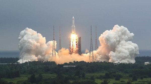 Uluslararası iş birliği çerçevesinde Çin ve Fransa'nın birlikte geliştirdiği Değişken Uzay Nesneleri İzleme Uydusu (SVOM) ile Çin ve İtalya iş birliğinde geliştirilen Çin Sismo-Elektromanyetik Uydusu (CSES) da bu yıl içerisinde uzaya yollanacak.