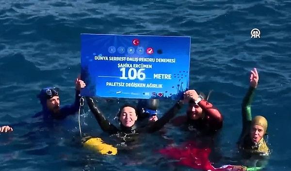 7. Milli sporcumuz Şahika Ercümen, Hatay'da Karamağara koyunda, paletsiz değişken ağırlık kategorisinde 106 metre ile dünya rekorunu kırdı.