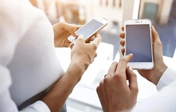 BTK, operatörlerin konuşma ve SMS ücretlerine altı aylık dönemler halinde yayınladığı "Mobil Elektronik Haberleşme Hizmetleri Maksimum Ücret Tarifesi" ile üst sınırlar belirliyor.