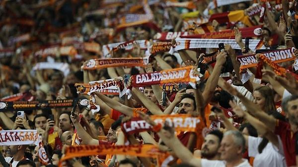 Galatasaray'da Beşiktaş derbisine saatler kala dikkat çeken bir gelişme yaşandı.