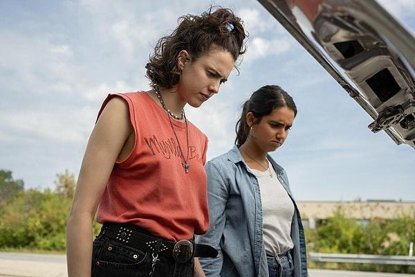 Plot and Cast: Margaret Qualley and Geraldine Viswanathan in a Mystery Journey