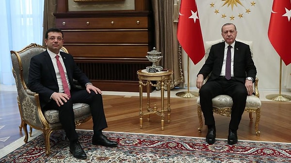 Parlamento muhabirleriyle dan İstanbul’da buluşan İstanbul Büyükşehir Belediye Başkanı Ekrem İmamoğlu'na 'İkinci Erdoğan' benzetmeleri soruldu.