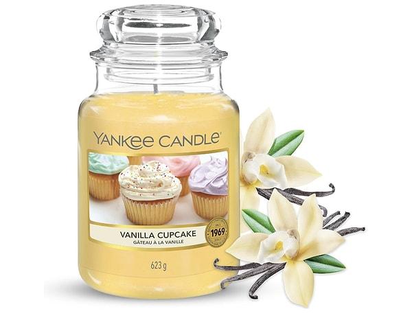 6. YANKEE CANDLE Vanilla Cupcake Kokulu Mum