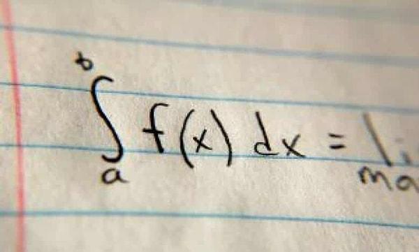 Milli Eğitim Bakanı Tekin'e, integralin matematik müfredatından çıkarılacağı gibi kamuoyuna yansıyan bazı iddialar da soruldu.