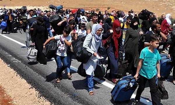 İstanbul'da yasal kalış hakkı olan toplam yabancı sayısının 1 milyon 92 bin 697 olduğunu açıklayan İçişleri Bakanı Ali Yerlikaya, geçici koruma altındaki Suriyeli sayısının ise 350 bin 532 olduğunu belirtti.