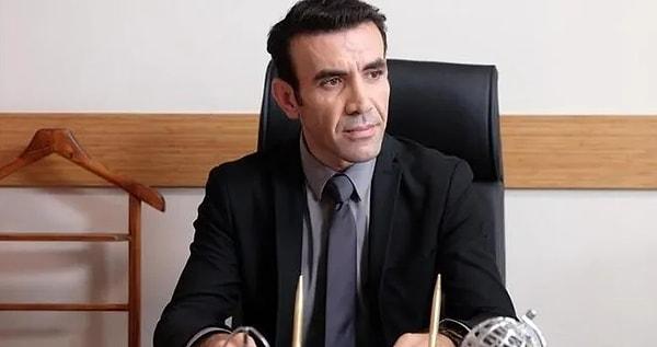 Yargı'da canlandırdığı Savcı Pars karakteriyle büyük beğeni toplayan Mehmet Yılmaz Ak, diziden ayrıldığında izleyiciyi üzerken özellikle dizinin senaristi Sema Ergenekon'u bir hayli kızdırmıştı.