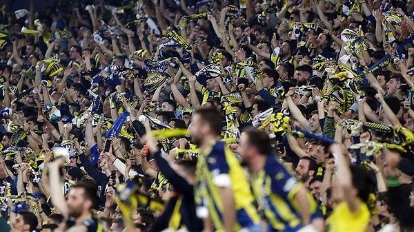 Böylece 2 bin 400 Fenerbahçe taraftarı, Galatasaraay deplasmanında takımlarının yanında yer alacak.