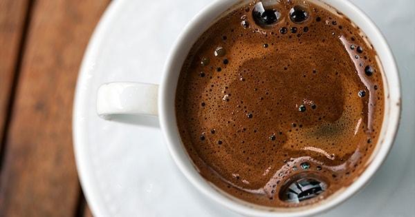 7. Türk kahvesi zamanı, kahveni nasıl içersin?