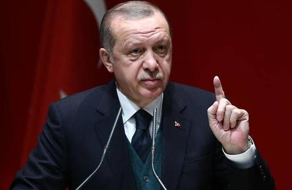 Cumhurbaşkanı Recep Tayyip Erdoğan, Sinan Erdem Spor Salonu’ndaki TÜGVA Gençlik Buluşması öncesi TÜGVA'nın 81 il temsilcisi ile bir araya geldi.