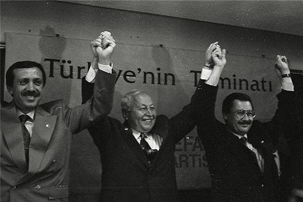 Yakın Türkiye siyasi tarihinde önemli bir yeri olan fotoğrafta bulunan isimler daha sonrasında önemli koltuklarda oturdu.