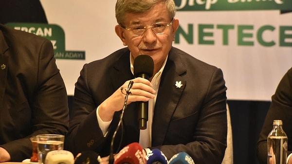 Gelecek Partisi Genel Başkanı Ahmet Davutoğlu, Bursa'da sivil toplum temsilcileri ve gazetecilere açıklamalarda bulundu.