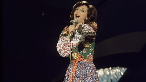 1975 yılında Semiha Yankı'nın "Seninle Bir Dakikası" ile başladığımız Eurovision serüveni 2012 yılında bitti.
