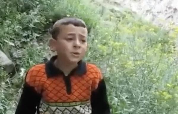 O çocuğun kim olduğunun merak edilmesi üzerine videonun sahibi Metehan Polat, türküyü yeniden seslendirdiği bir video paylaştı.